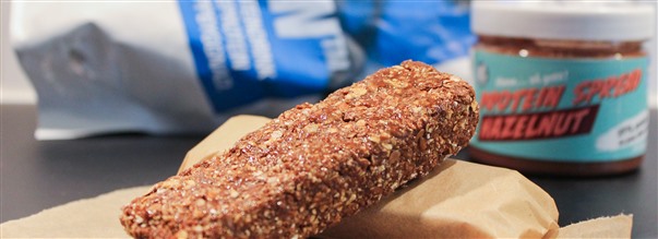 Neljn ainesosan proteiinipatukat